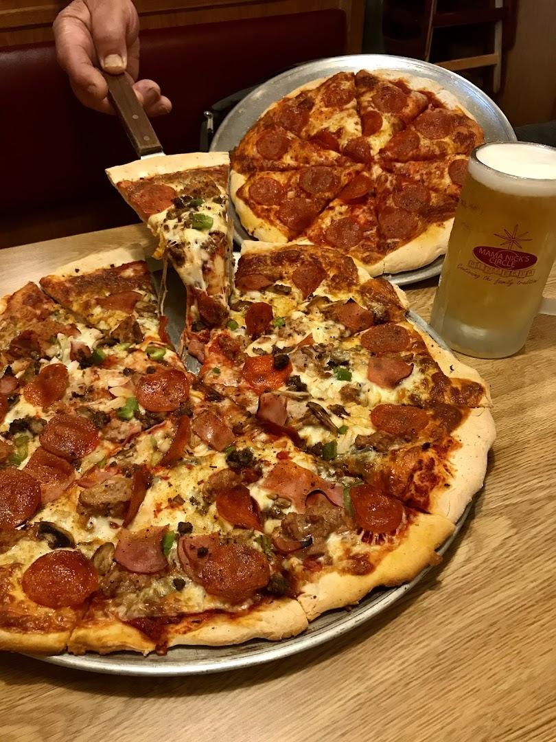 Mama Nick's Circle Pizzeria